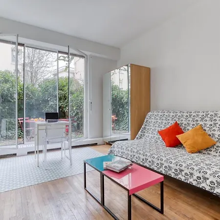 Joli Studio Avec Jardin - A 2 Min De Paris